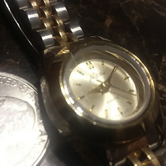 Watch - Picture 2 of 4